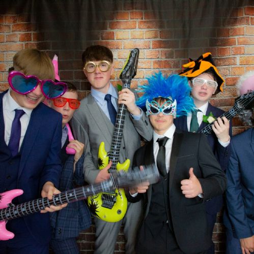 Prom2812)