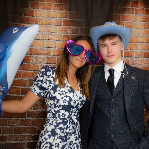 Prom2902)
