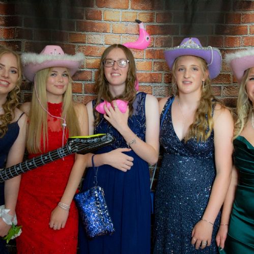 Prom2912)