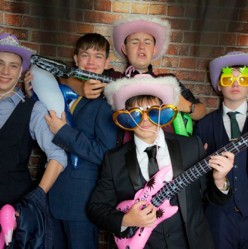 Prom3062)