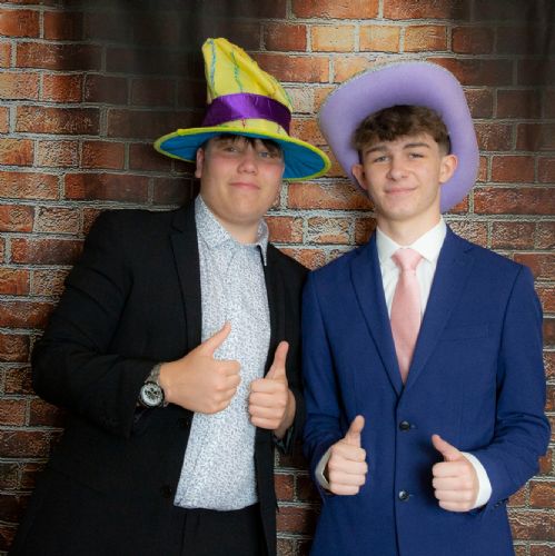 Prom3132)