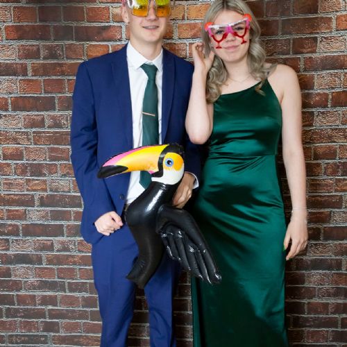 Prom20243241)