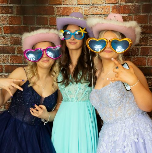 Prom20243701)
