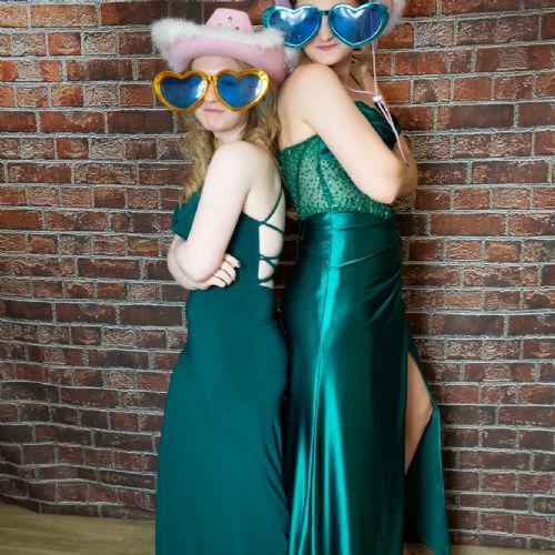 Prom20243871)